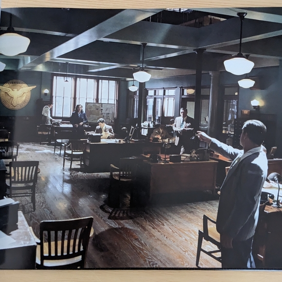 Agent Carter Season 1 Coffee Table Book - Picture 5 of 5